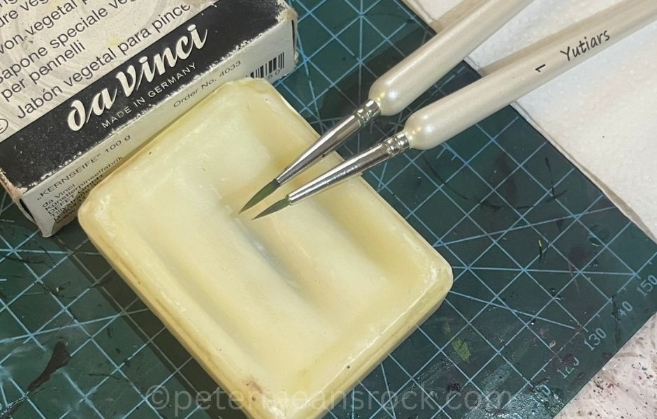 Read more about the article Are Temu Brushes Good for Painting Miniatures? Yutiars Brushes Review